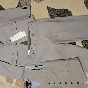 Calvin Klein Grey Suit, Size 38 Reg/31 Waist, New/Never Worn With Tags